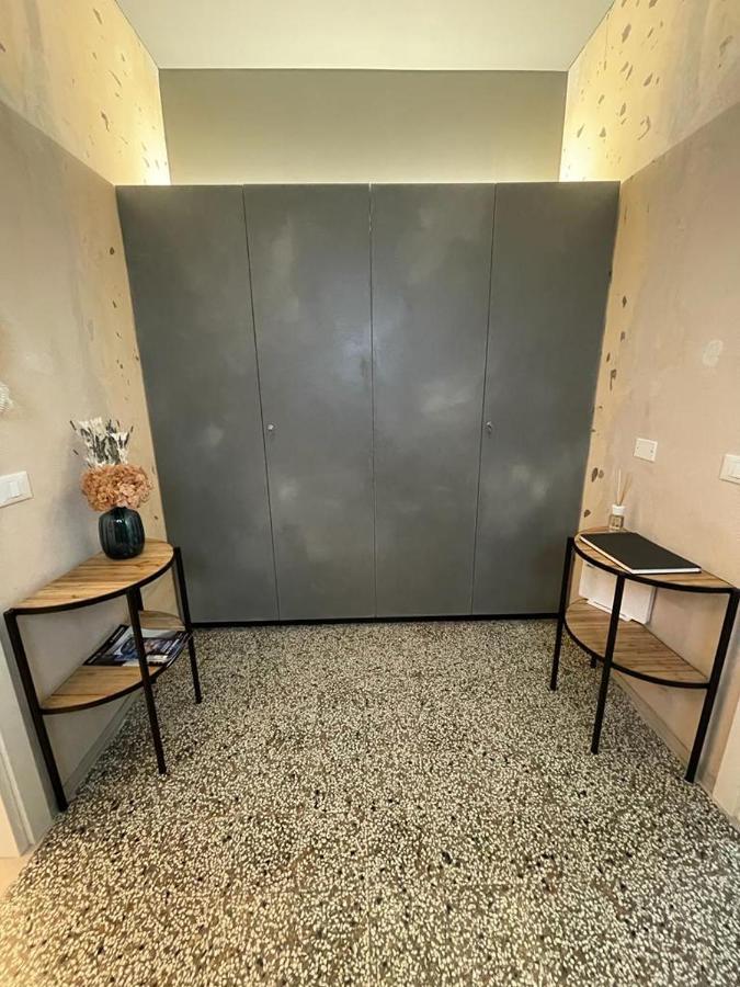 Ferienwohnung La Mirage Desenzano del Garda Exterior foto