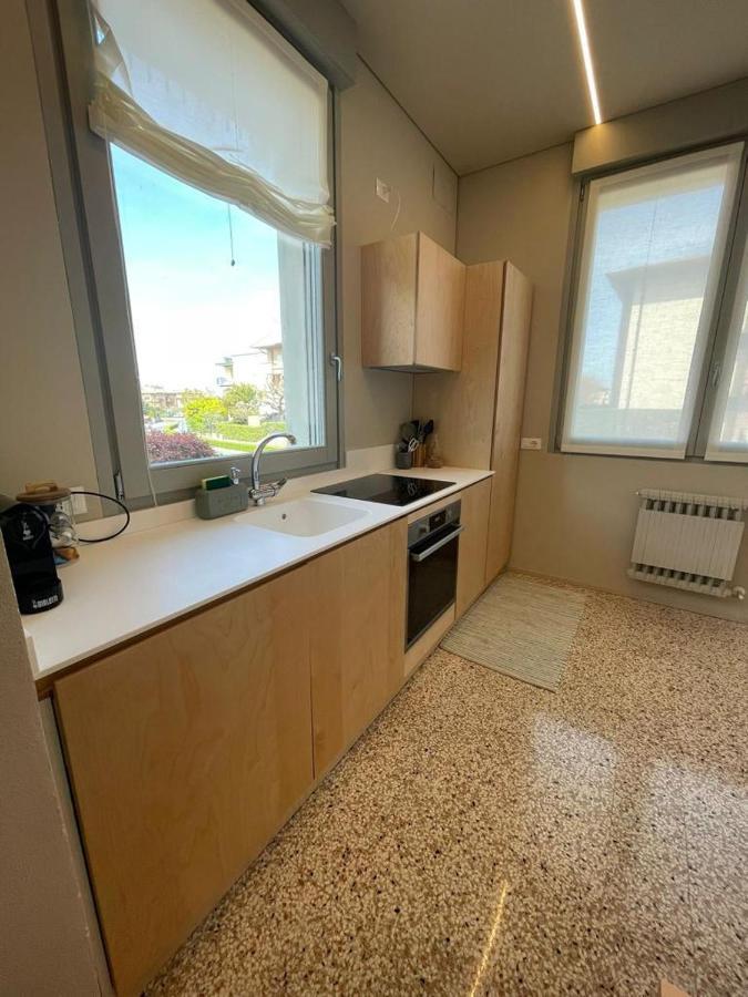 Ferienwohnung La Mirage Desenzano del Garda Exterior foto